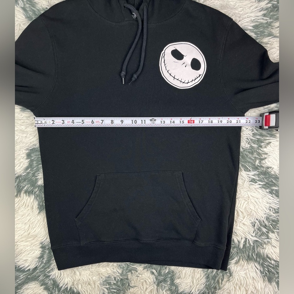 Disney's Tim Burton'sNightmare Before Christmas Men's Black Hoodie Sweater Sz L - Picture 6 of 10